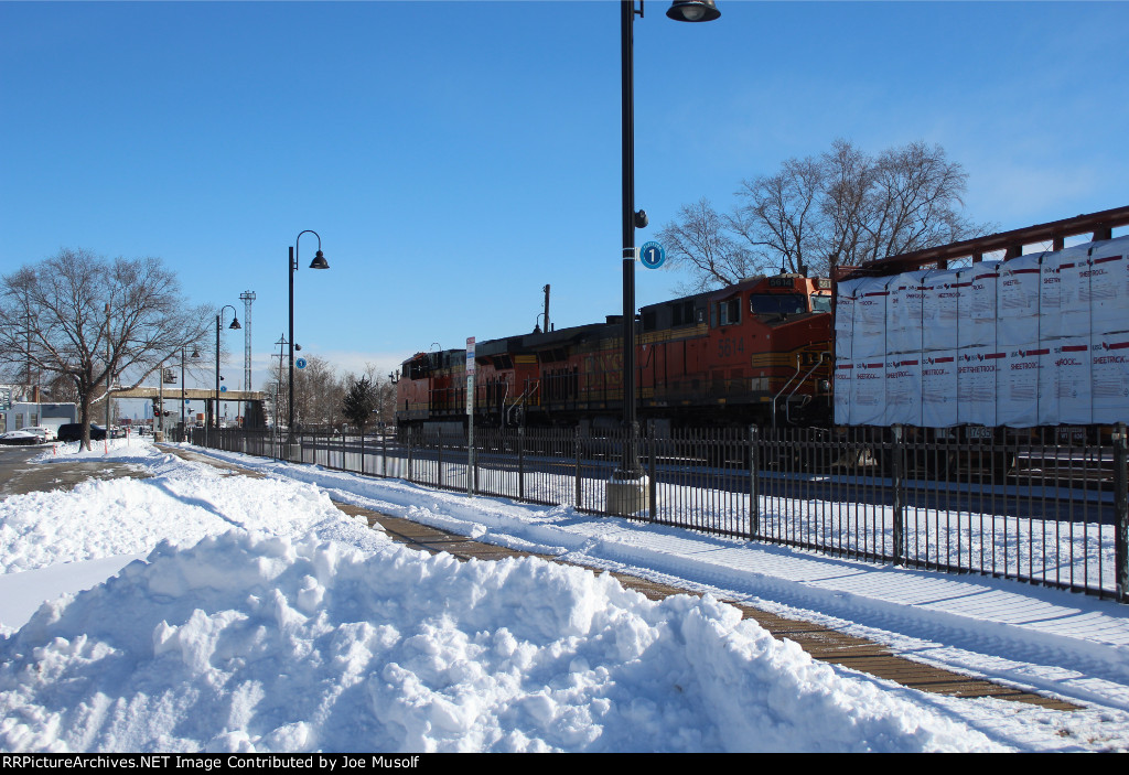 BNSF 5614